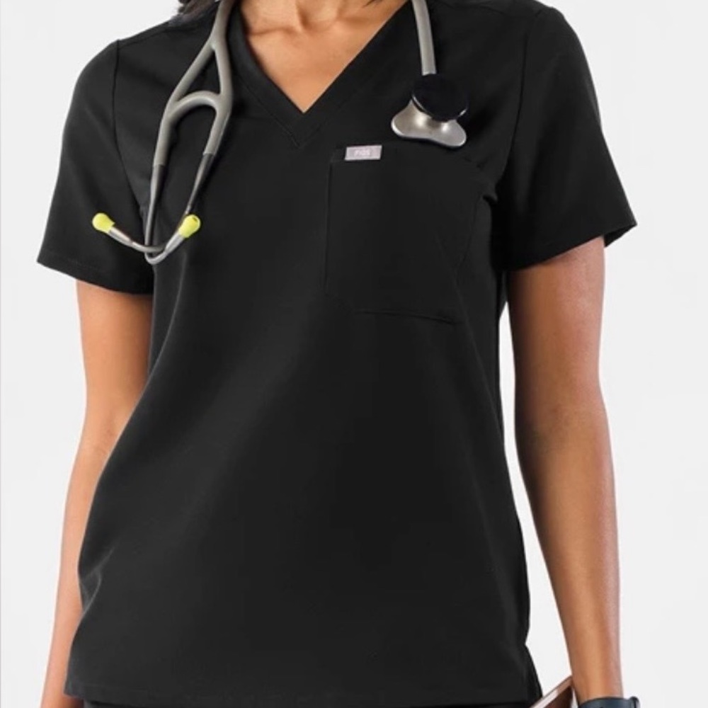 Catarina Black Figs scrub top